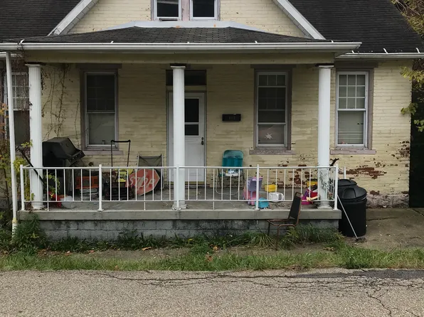 111 W 11th Ave, Tarentum, PA 15084