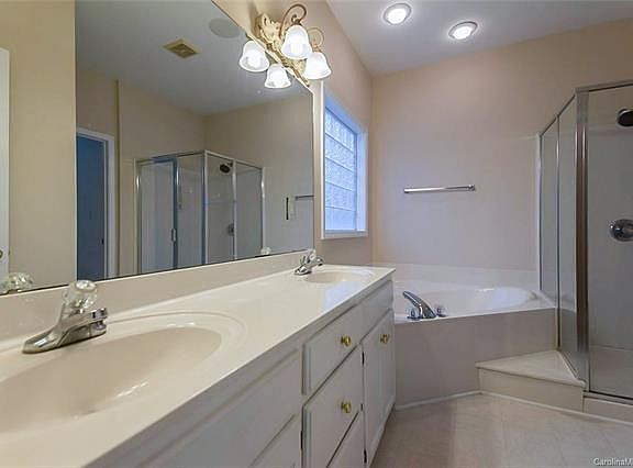4th image of 2602 Firethorn Ct
