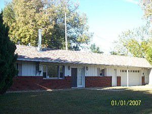1st image of 905 Boulevard View Dr