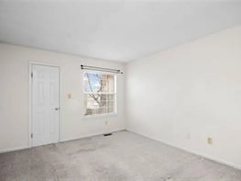 355 Lees Mill Dr — Photo 13