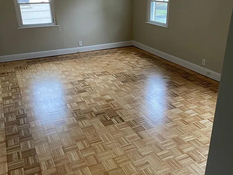 610 Stewart Ln — Photo 2