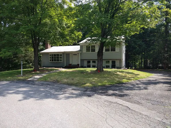 18 Millbrook Ter, New Paltz, NY 12561