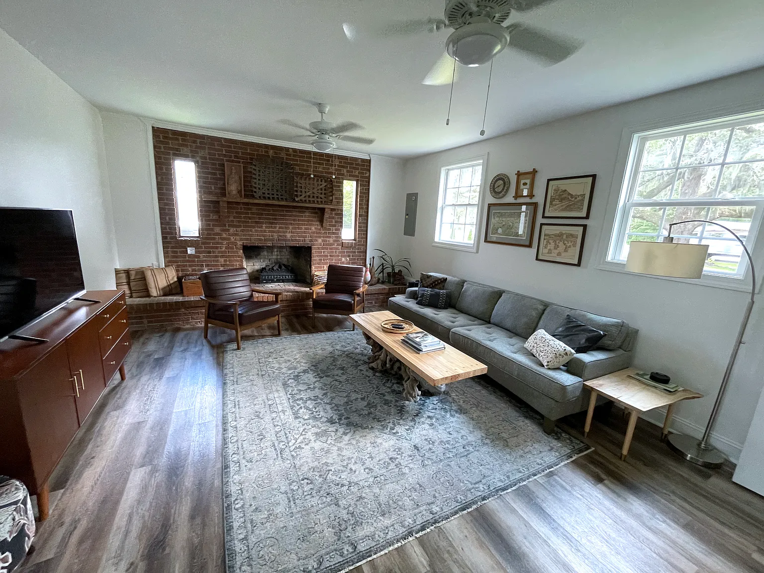 3 bed, 1840 sqft, $2,950 — Photo 2
