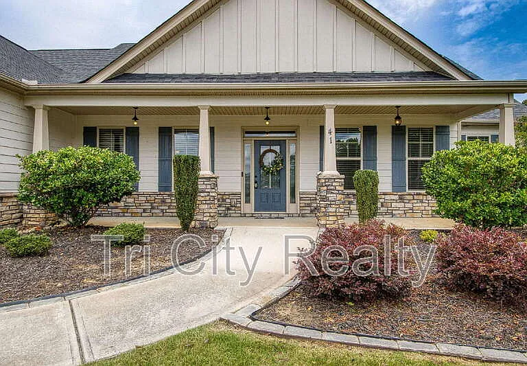 41 Mitchell Farm Dr — Photo 2