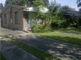 1717 Ridgelake Dr, Metairie, LA 70001