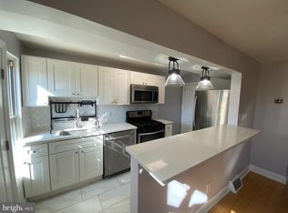 365 Ripka St, Philadelphia, PA 19128