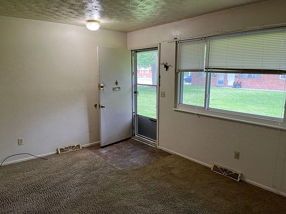 3rd image of 505 Kansas St Unit 4