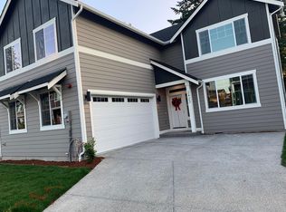 2423 Seringa Ave, Bremerton, WA 98310
