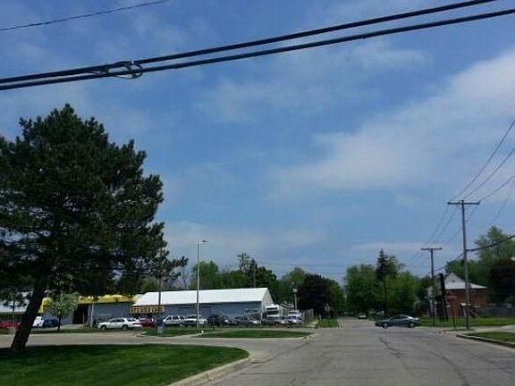 3rd image of 26 W Yale Ave