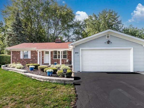855 Oxbow Ln, Lewiston, NY 14092