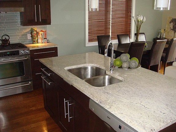 5th image of 3321 N Sheffield Ave Unit 3