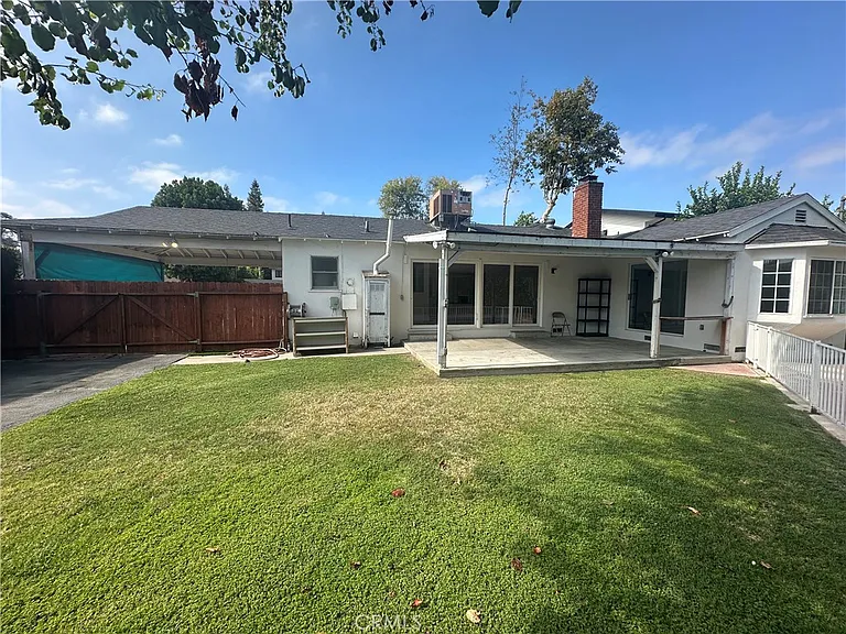 12811 Cumpston St — Photo 21