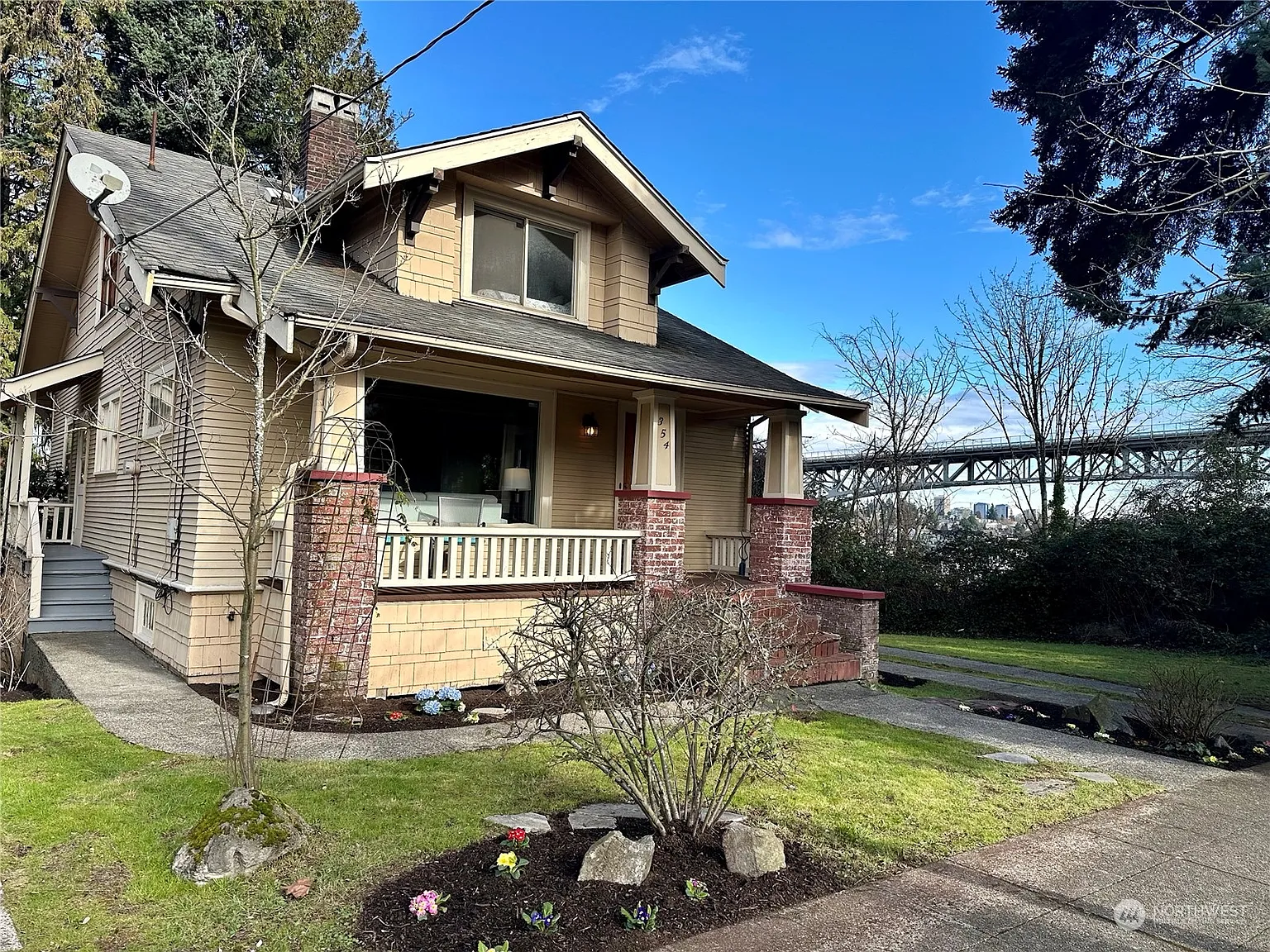 354 Fulton Street photo 1