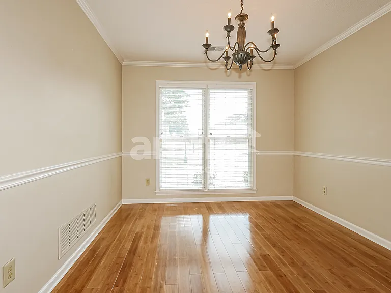 5005 Bristol Woods — Photo 8