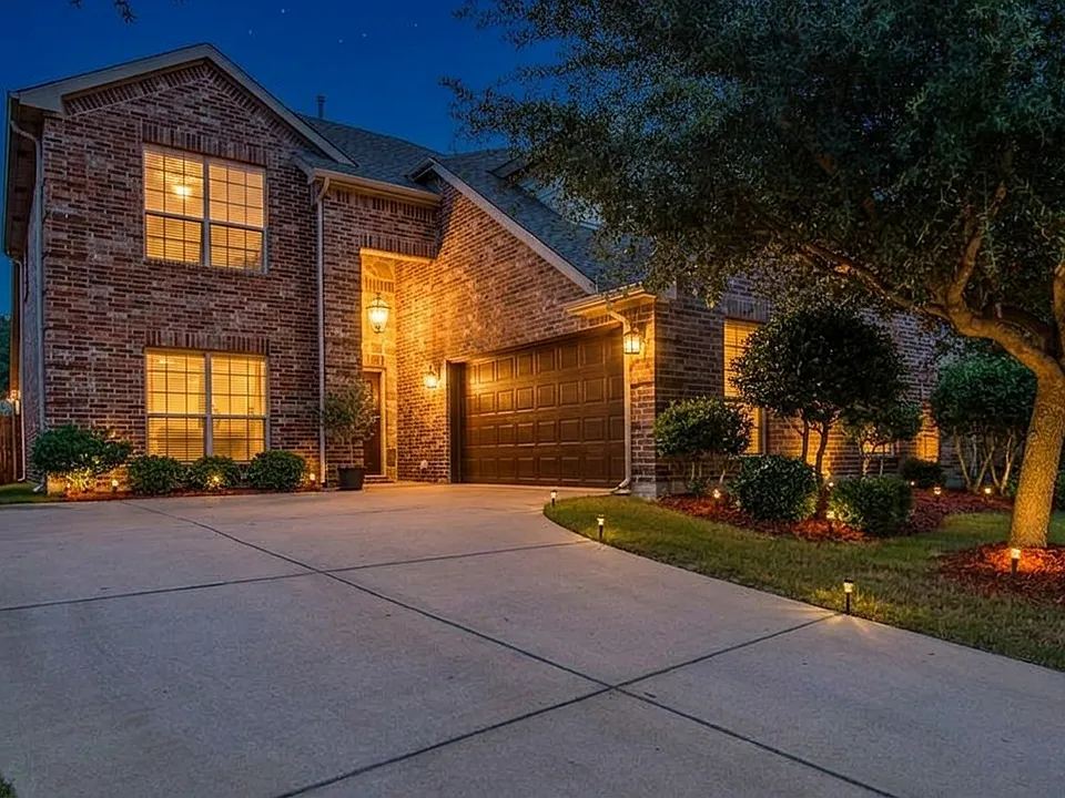 2616 Golfview Dr