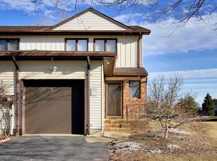 47 Manchester Rd, Flemington, NJ 08822