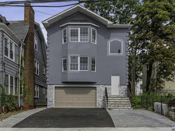 63 Aldine St, Newark, NJ 07112