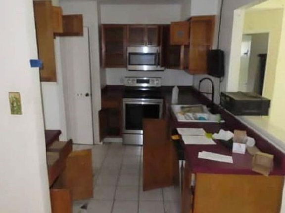 5th image of 2813 Highlawn Ter