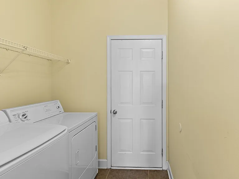 634 Kalypso Cir — Photo 13