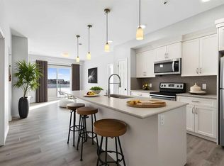20 S Seton Park SE #305, Calgary, AB T3M2V4