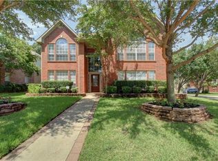 1713 Foxchase Ln, Grapevine, TX 76051