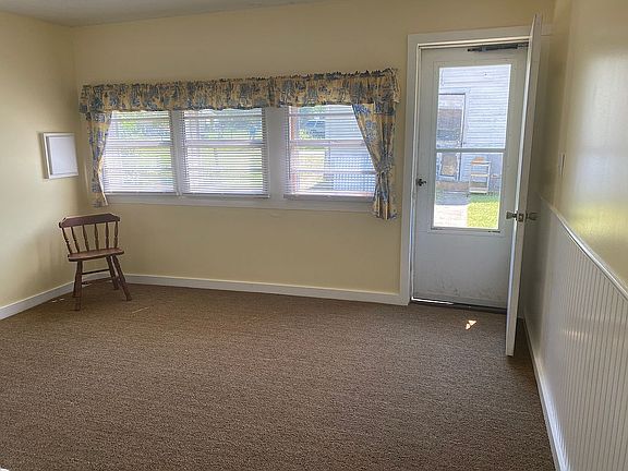 2nd image of 136 N Morton Ave