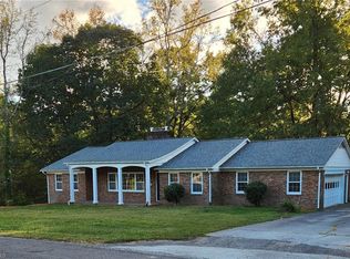 246 Merry Hills Dr, High Point, NC 27262