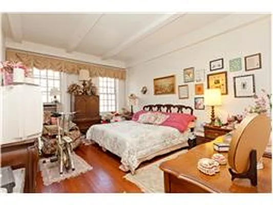 Sold by Douglas Elliman | media 6