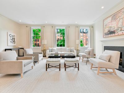360 Beacon St #1, Boston, MA, 02116