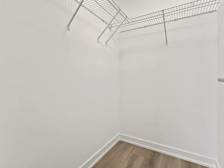 7439 Kingston Rd — Photo 109