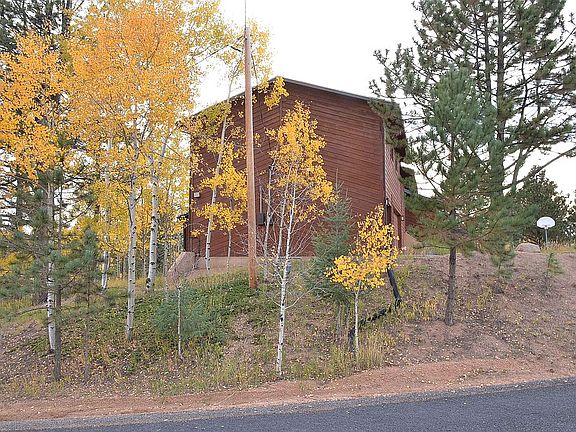 5th image of 2690 Sunnywood Ave
