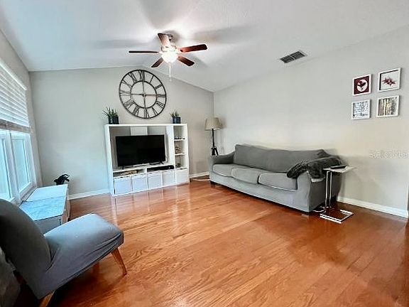 3rd image of 1523 41st Avenue Dr E