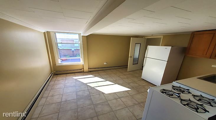Entrance to Kitchen