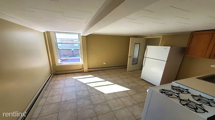 Entrance to Kitchen