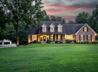 1210 Rowe Rd, Woodstock, GA 30188
