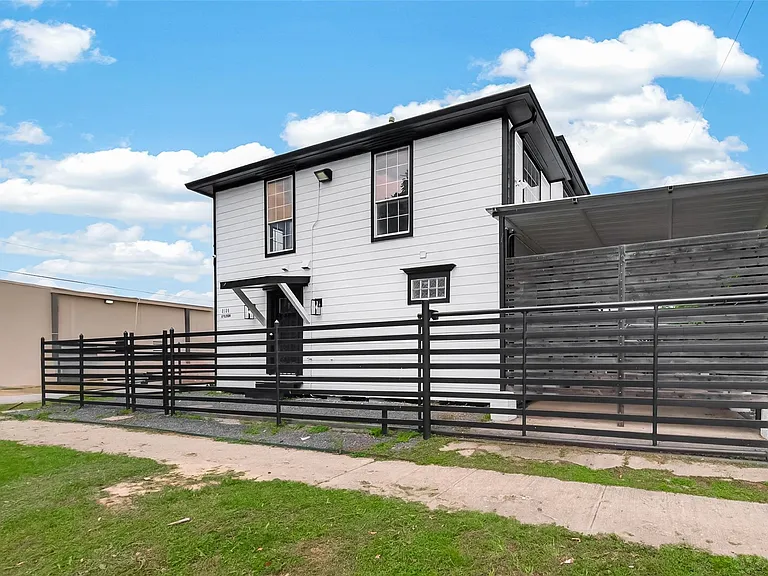 2120 Fulton St — Photo 3