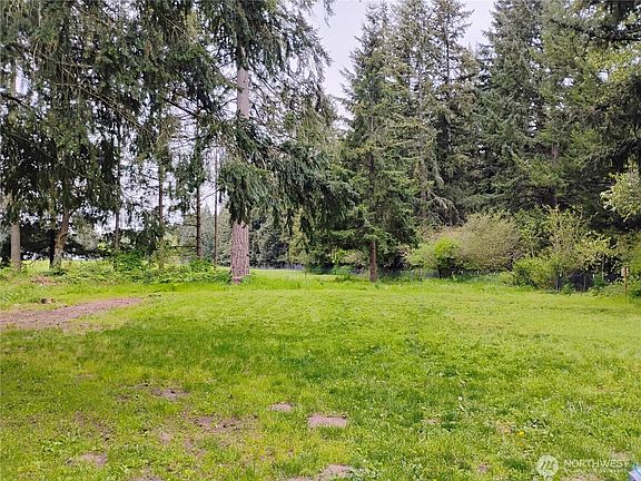 4th image of 36418 56th Ave Ct S