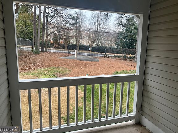 5th image of 1244 Keys Lake Dr NE