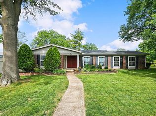 1 Sweet Meadows Ln, Ballwin, MO