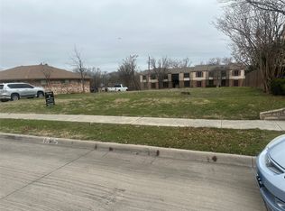 1815 Gravley Dr, Carrollton, TX 75006