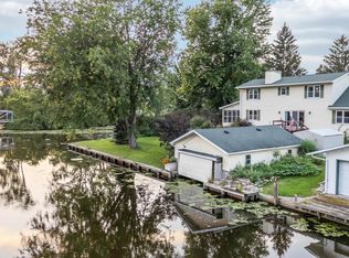 7669 Boom Bay Heights Rd, Larsen, WI 54947