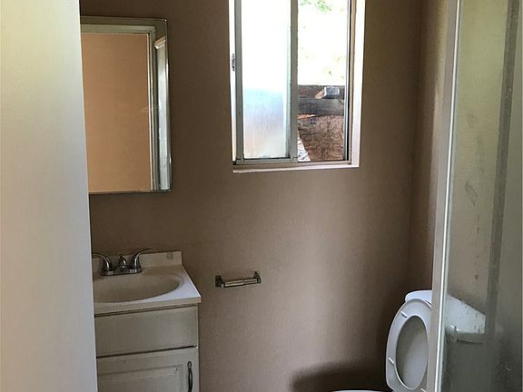 5th image of 14880 Randall Ave