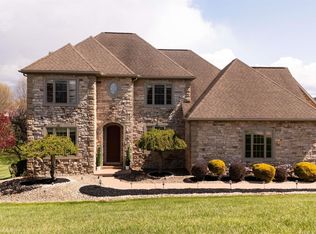 7401 Scottsdale Rd, Fairmont, WV 26554