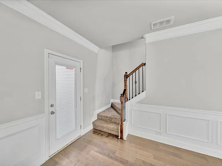 139 Stoney Creek Dr — Photo 24