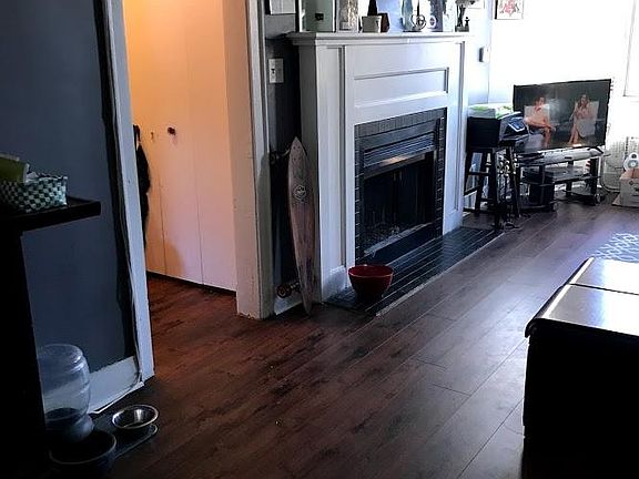 4th image of 3727 N Pine Grove Ave APT 401