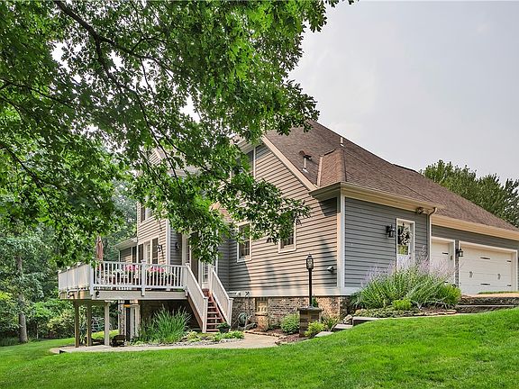 4th image of 716 Sir Barton Ct