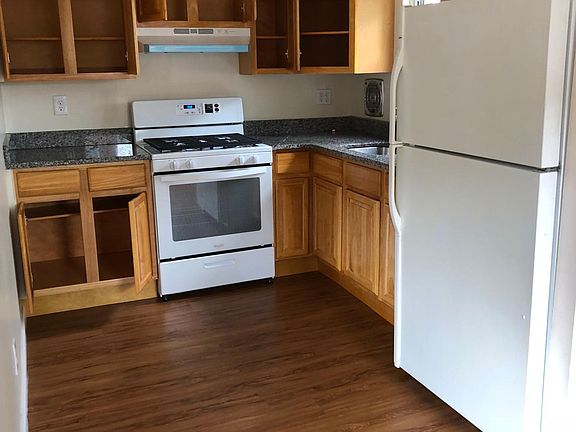 3rd image of 10909 Nandina Ln
