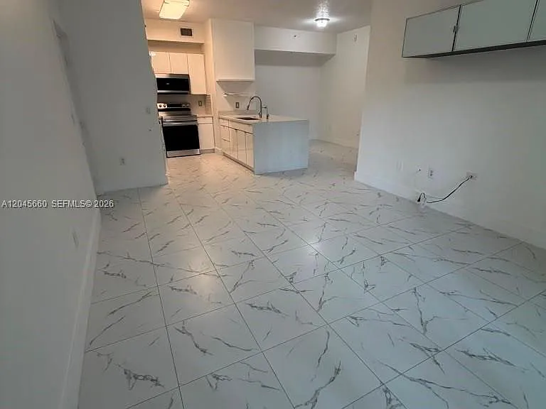 7220 NW 114th Ave #105 — Photo 6