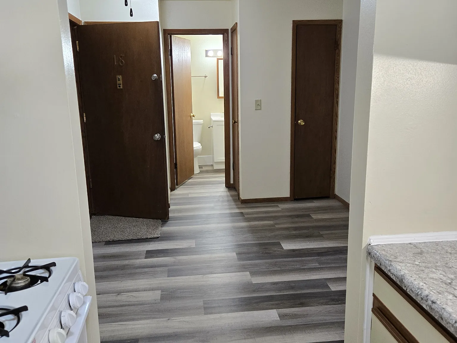 100 W Grove Street - 17 — Photo 2