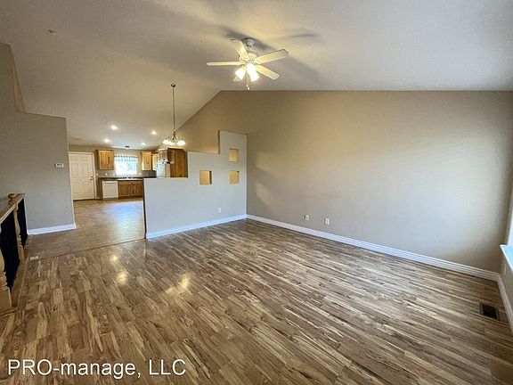 3rd image of 2944 E Glenn Cove Ct
